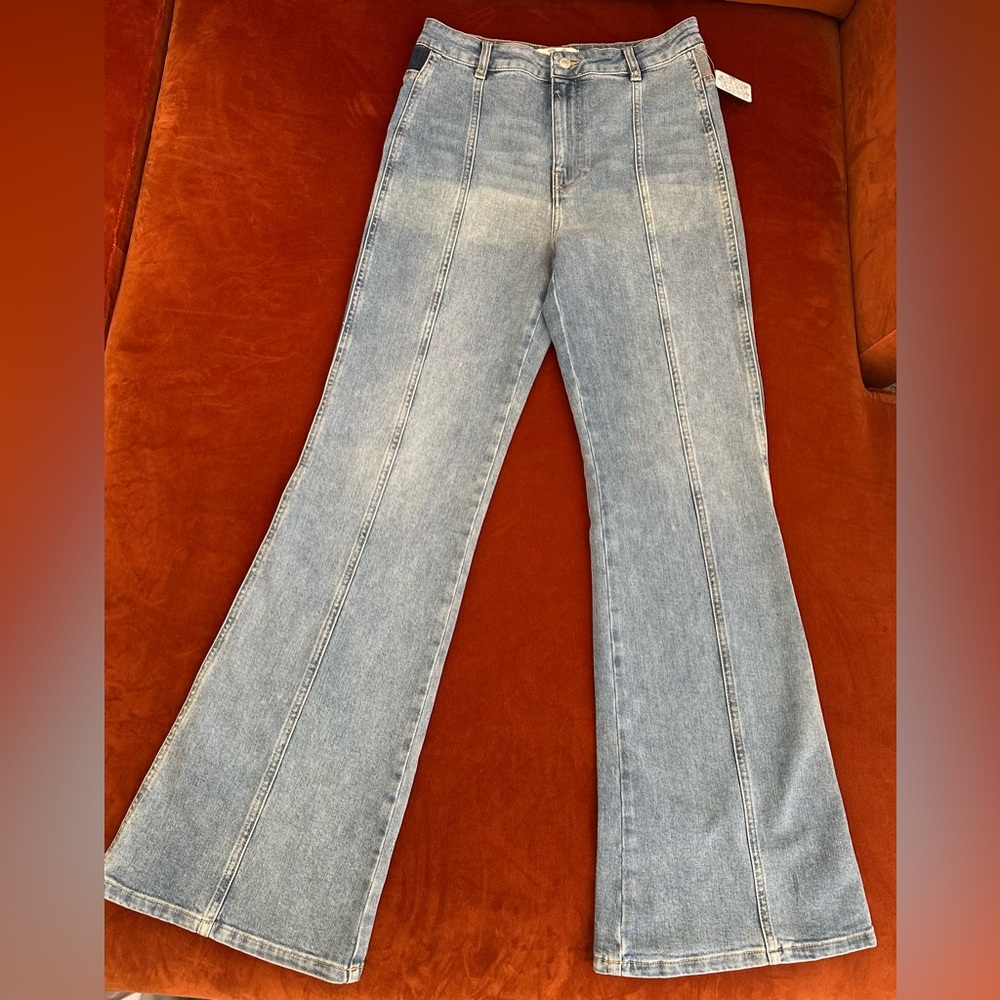 Free People Brand New Tags Seasons In The Sun Flare Hippie Festival Denim Jeans - Picture 6 of 14